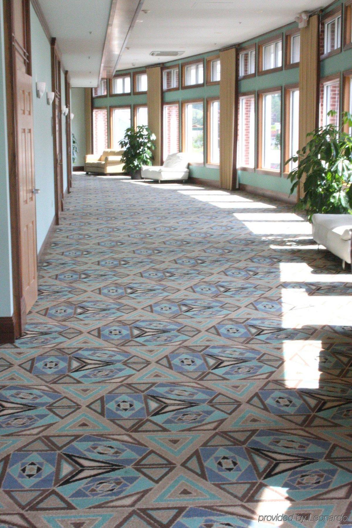 Delta Hotels by Marriott Huntington Mall Barboursville Inreriör bild