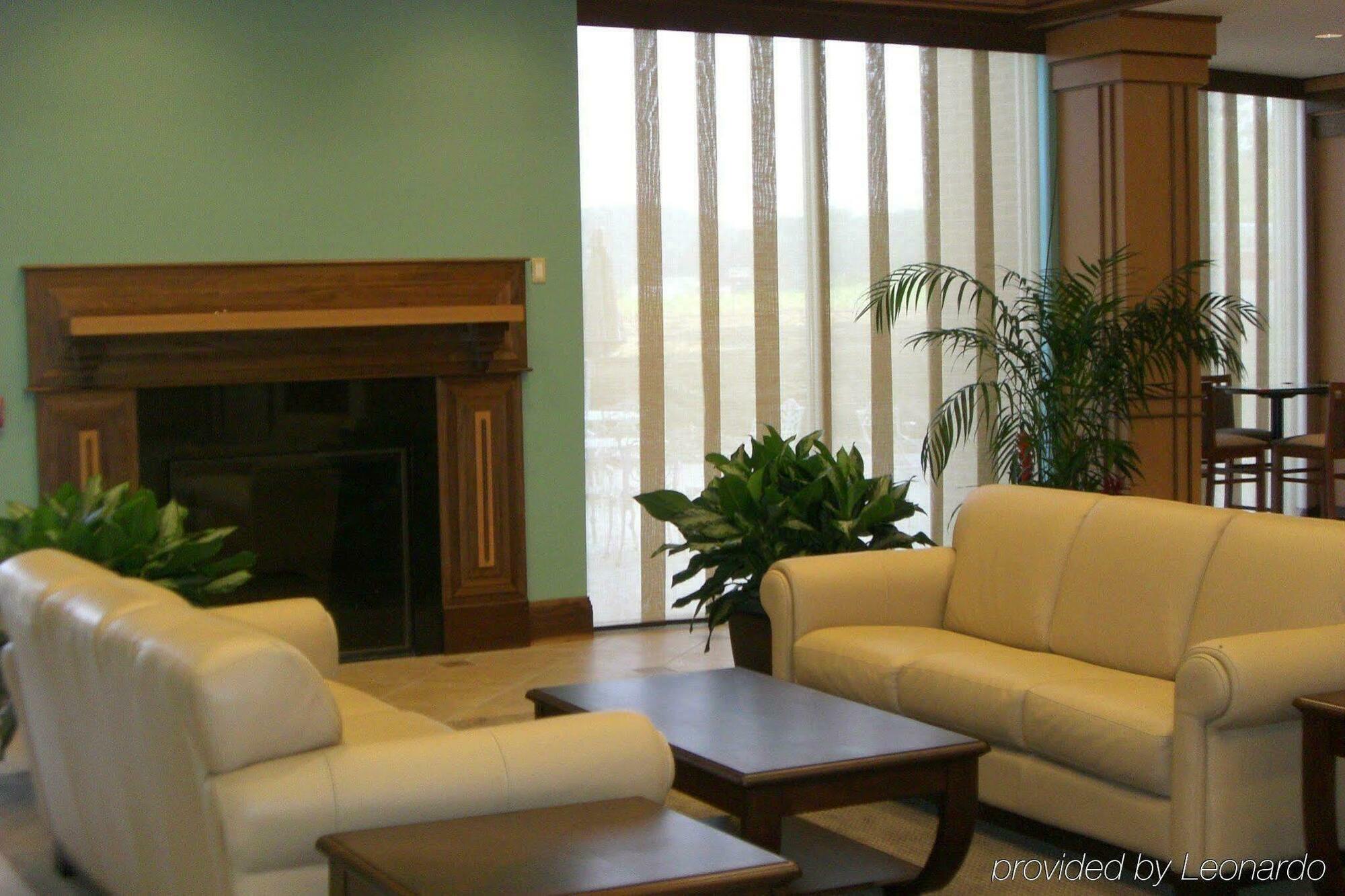 Delta Hotels by Marriott Huntington Mall Barboursville Exteriör bild