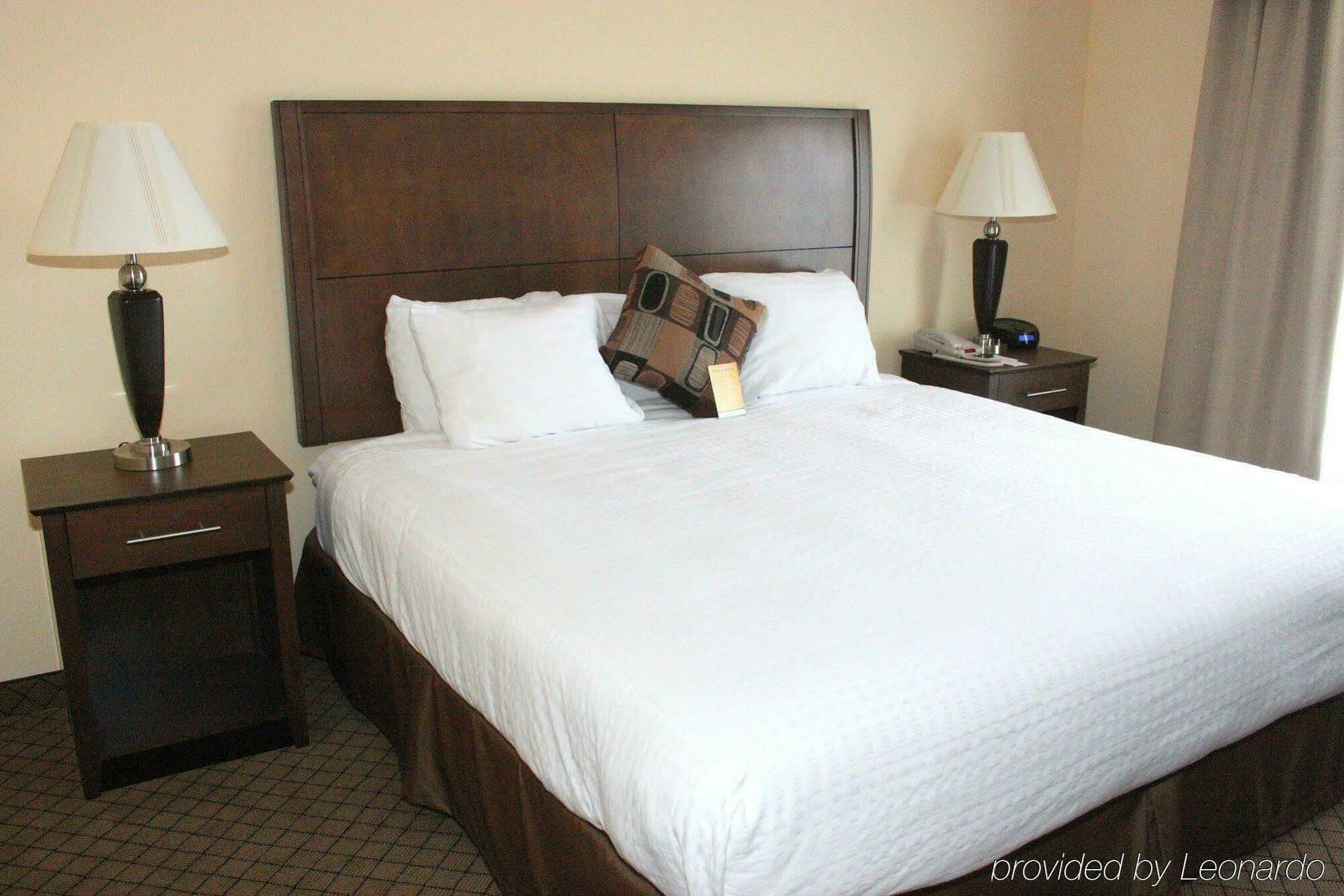 Delta Hotels by Marriott Huntington Mall Barboursville Exteriör bild